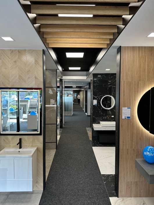Boksy aranżacyjne w różnych stylach - zdjęcie od BLU salon łazienek Katowice